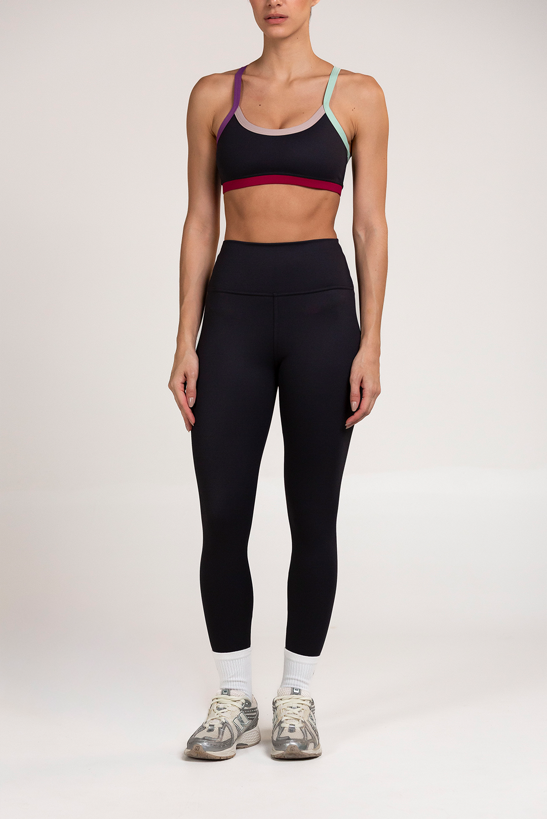 Black - Contour Sports Bra
